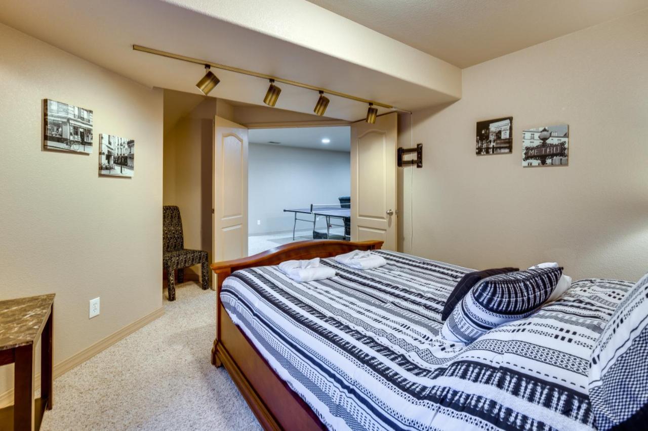 Townhome With Game And Grill! Holiday home
